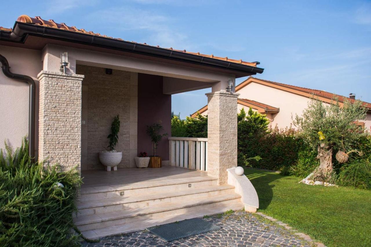 Villa Aleksandra Ljubuški Exteriör bild