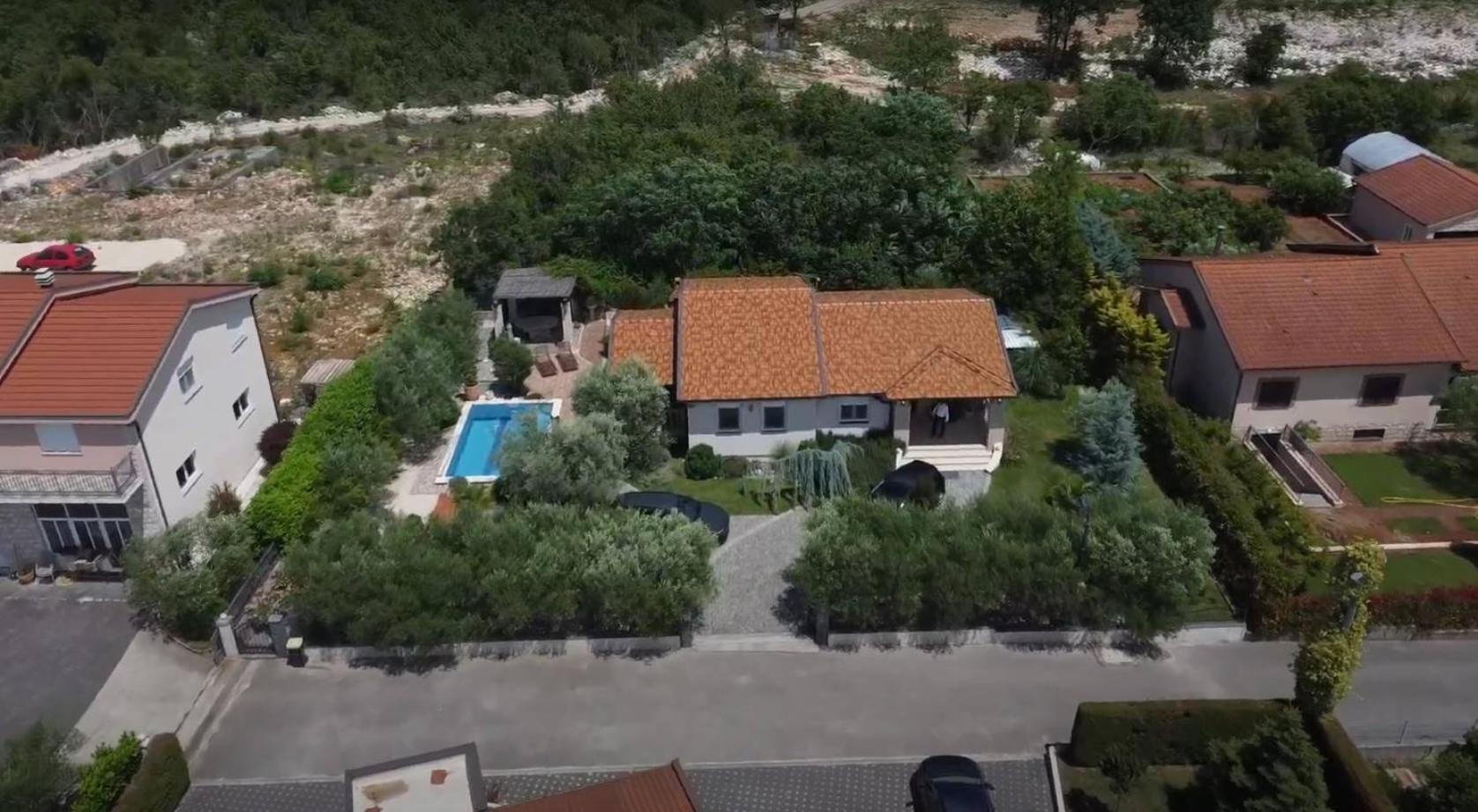 Villa Aleksandra Ljubuški Exteriör bild